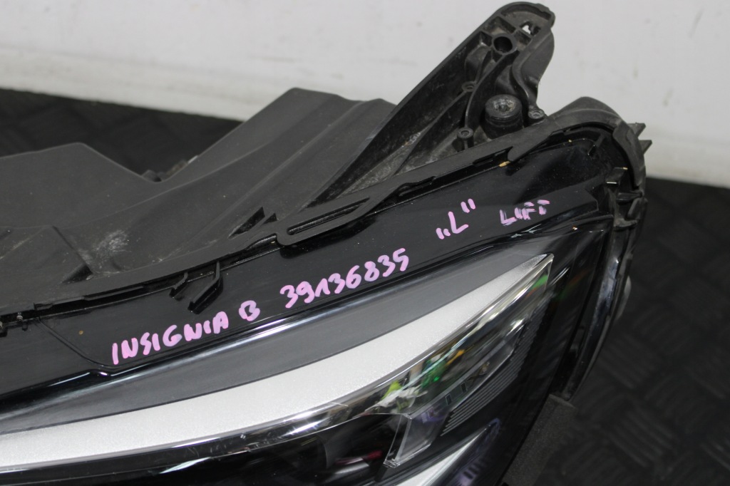 Фонари перед led opel insignia b рестайлинг  39136836 39136835 в Украине