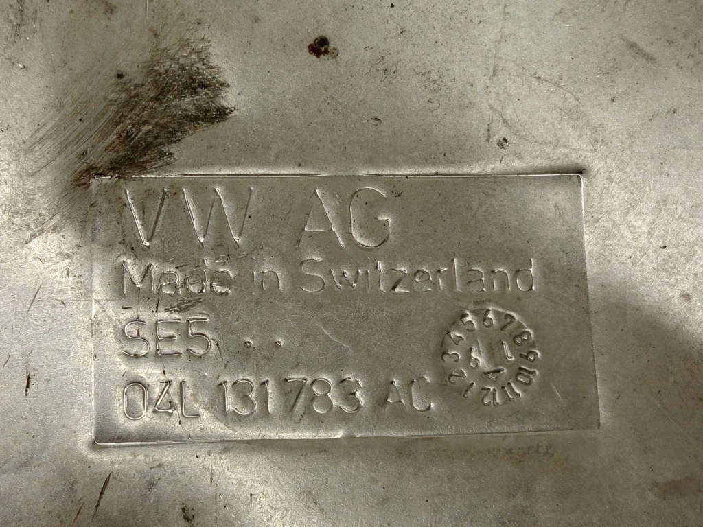 фото №13, Защита тепловая катализатора vw seat leon volkswagen passat b7 04l131783ac