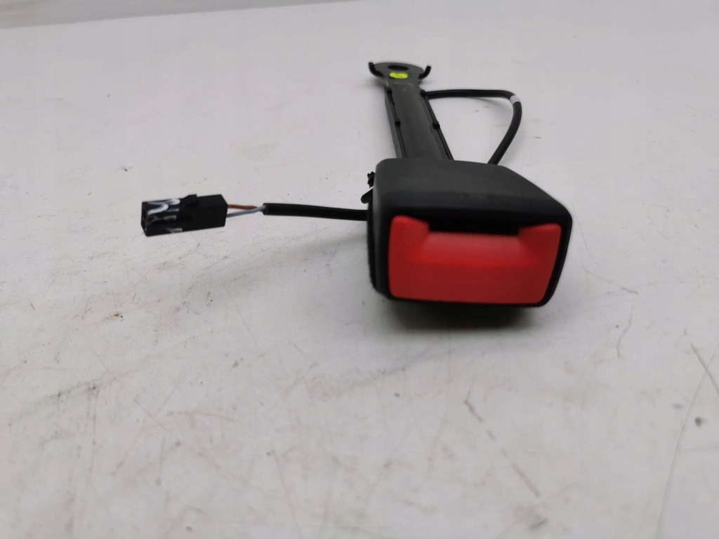 фото №5, Audi a1 2023 пряжка передний поперечина безопасности