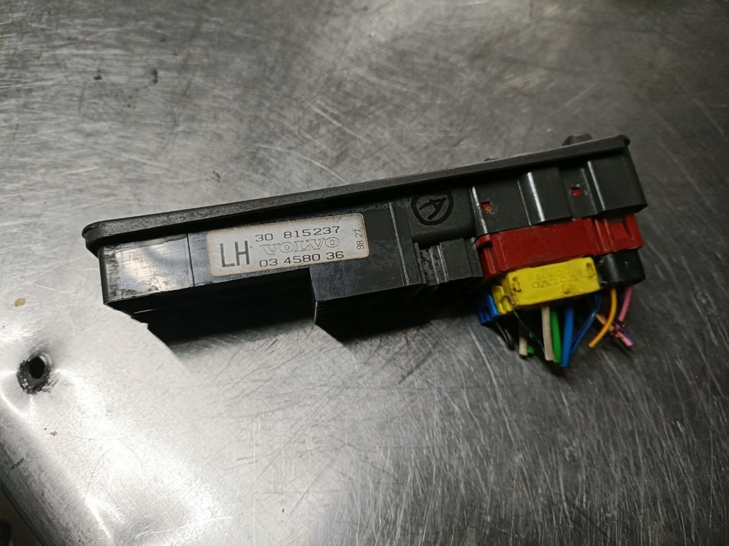 фото №6, Volvo v40 перемикач вікон електрика перед 30815237