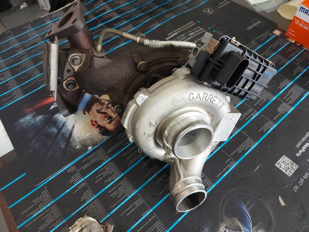 Купити Mercedes-benz a6420901686 компресор турбонагнітач