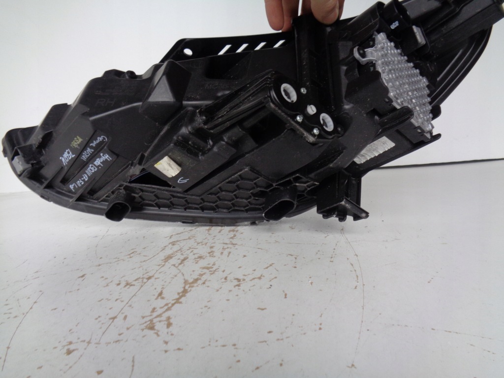 фото №7, Лампа права фара hyundai i30 iii 17- full led czarna