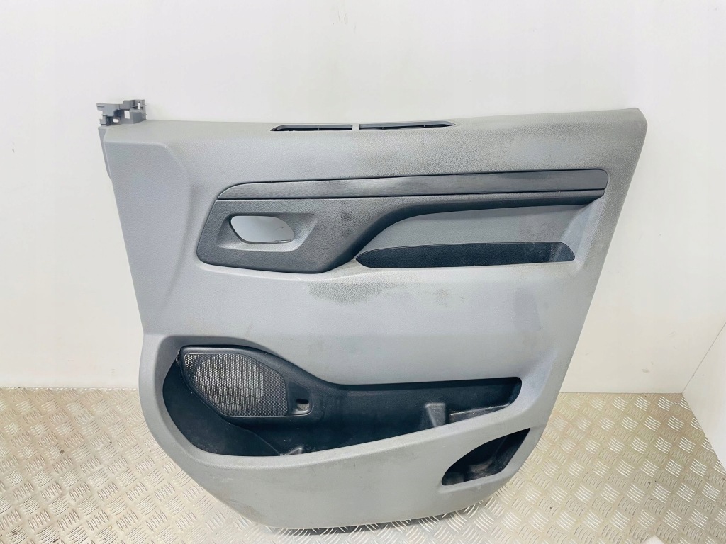 фото №1, Citroen jumpy 2017 правая сторона обшивки / обшивка дверь передних