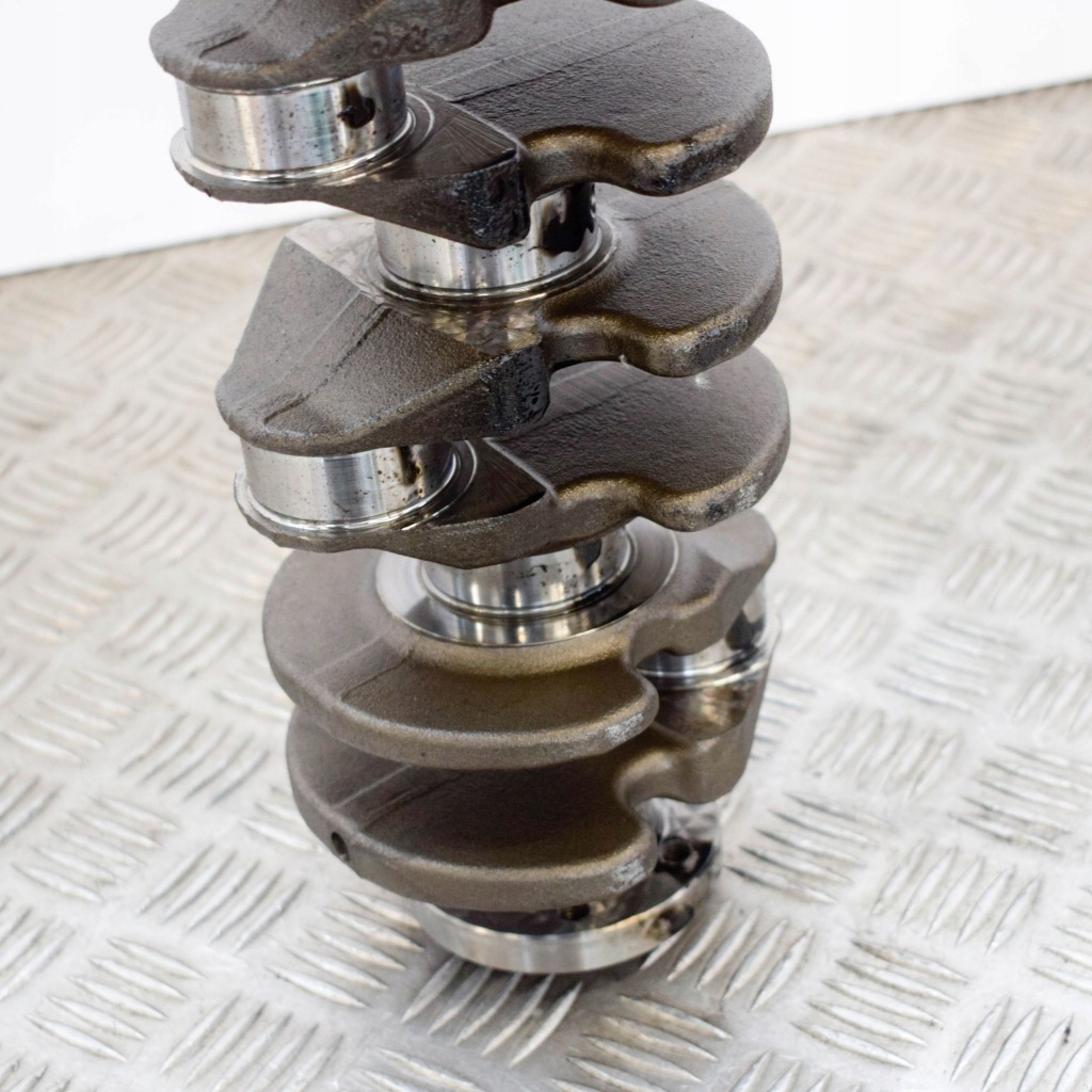 Volvo c30 2011 wał коленчатый с Разборки