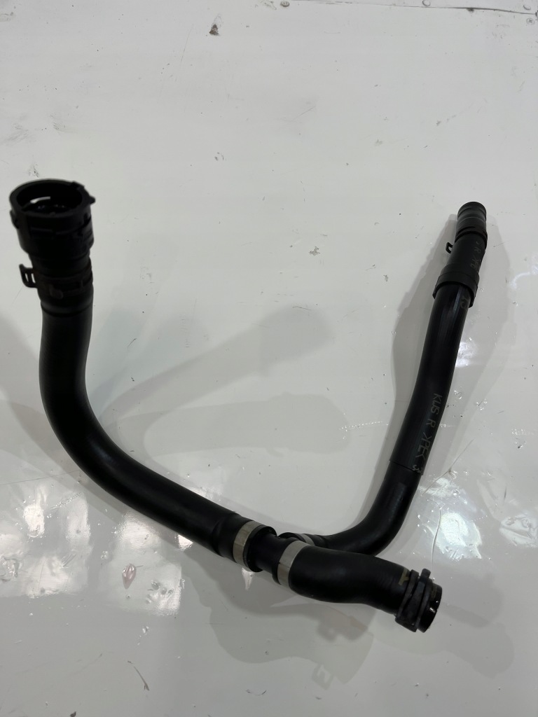 Купить Трубы воды радиатор масла vw passat b8 1.6 tdi dcx