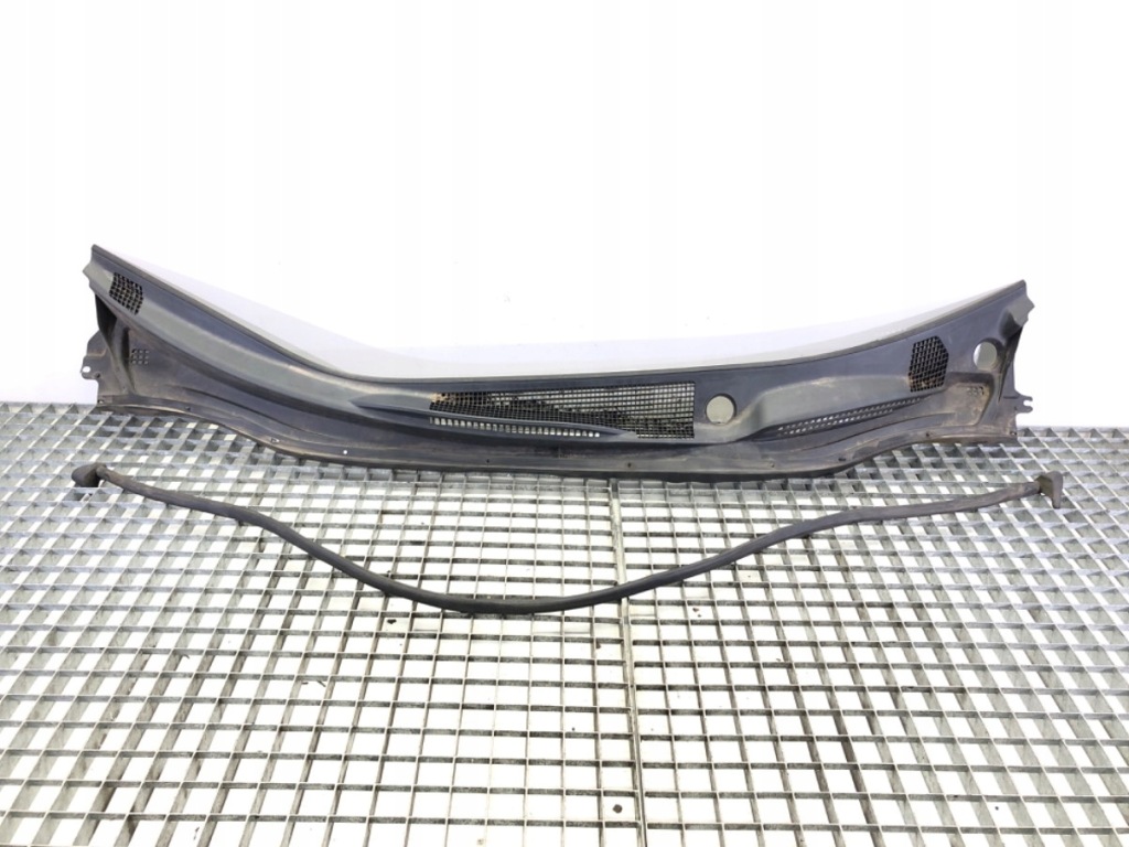 фото №1, Жабо toyota avensis verso 55708-44110 minivan 01-11 захист передня