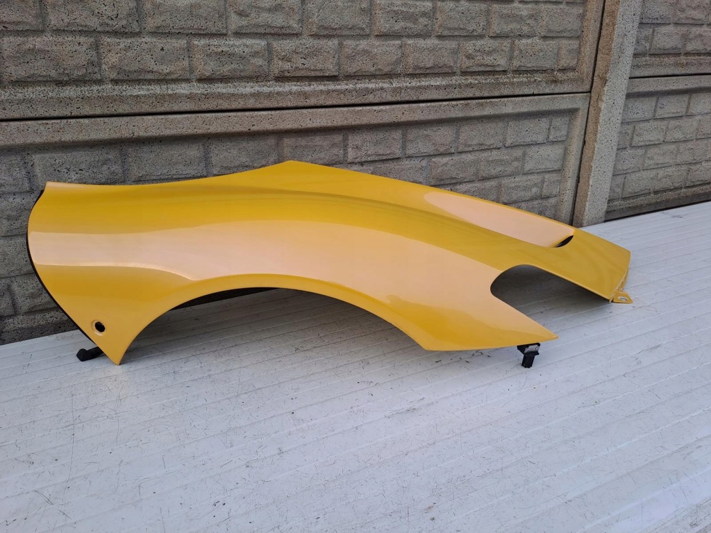 Купить Maserati mc20 mc-20 крыло  правый  левое  передний оригинал