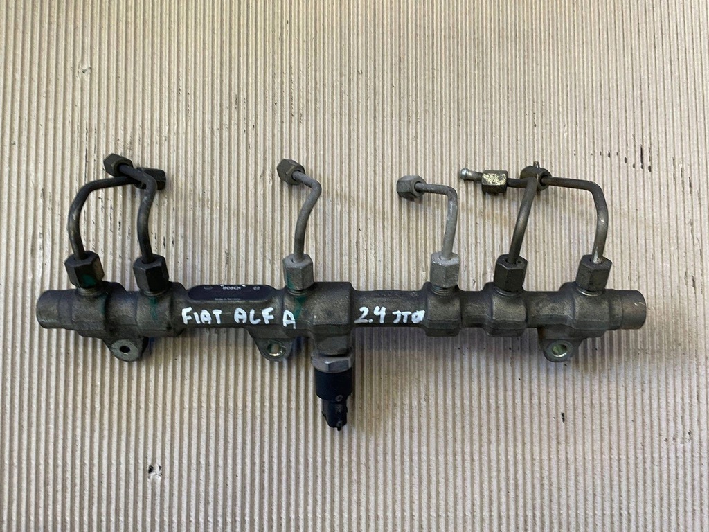 фото №1, Alfa romeo 166 2000 молдинг впрыскная