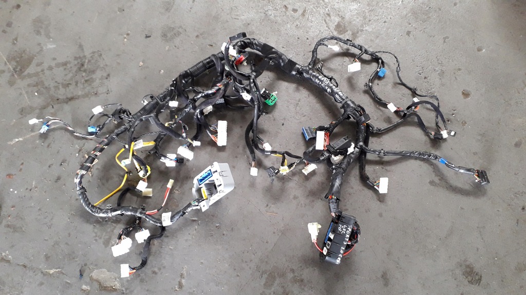 фото №1, Kia sportage iii 2.0 crdi жгут электропроводка панели