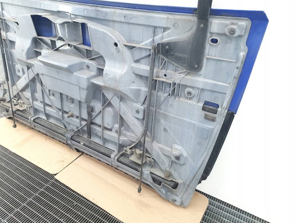 фото №11, Капот решётка радиатора значок daf xf 106 lift 2021 euro 6 ручка петля