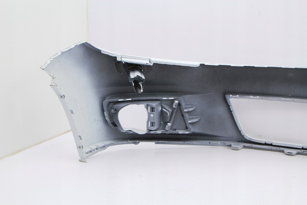Оригинальный бампер перед vw tiguan 1 fl рестайлинг  5n0 2011-2016 5n0807221ap Киев