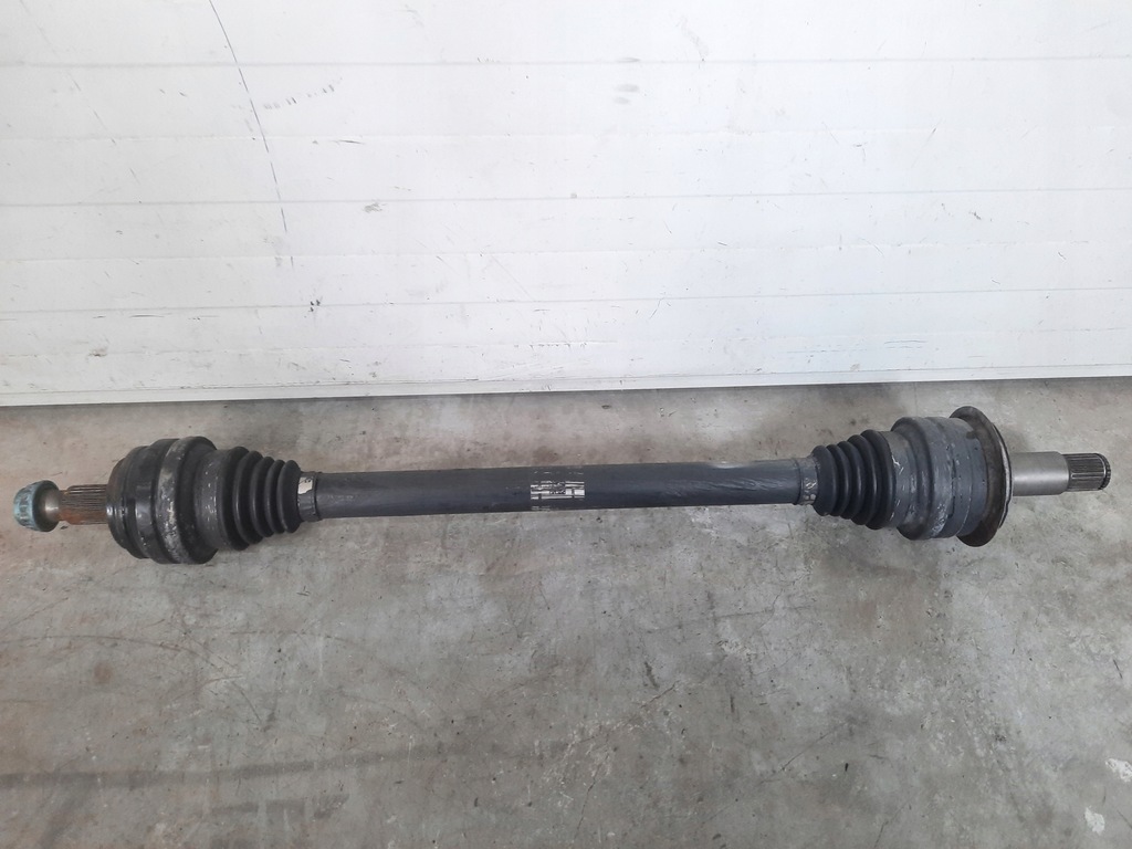 фото №1, Привідний вал правий задня задня mercedes c w205 2.0 cgi
