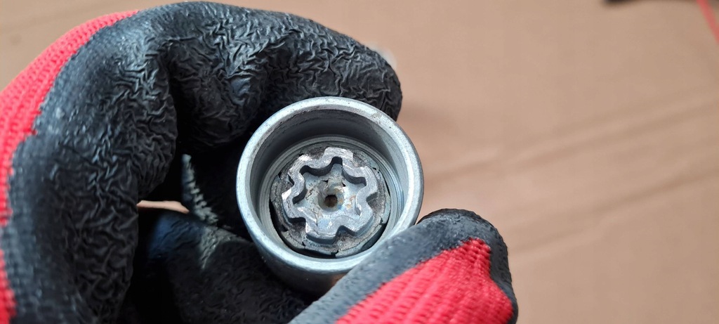 фото №8, A4 b9 8w lift шпильки захисні symbol h a6 c6 c7 4g s6 a4 b8 a5 8w