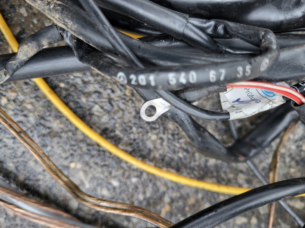 Джгут електропроводка роз'єми mercedes 190 w201 1.8 b оригінальний номер європа Доставка