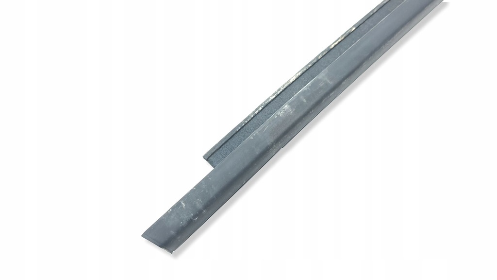 фото №7, Mini countryman u25 2025 молдинг стекло задний