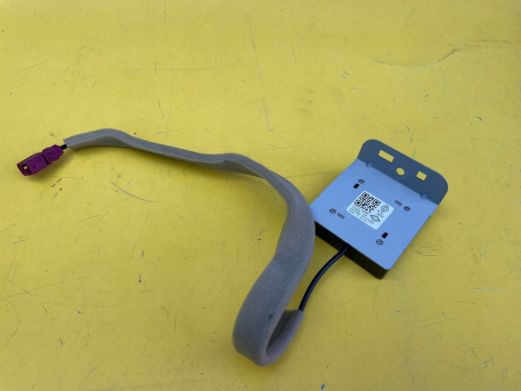 фото №1, Renault clio v модуль антенна 282120588r