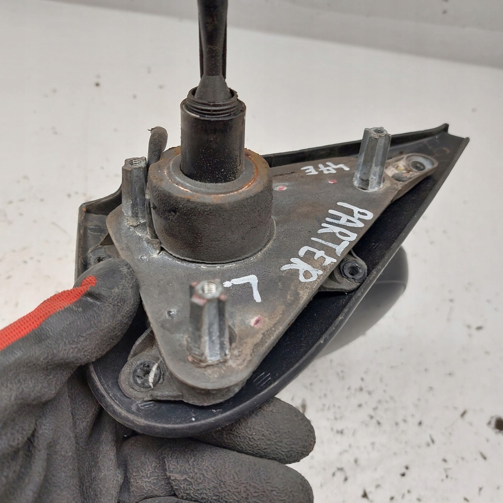 фото №8, Peugeot partner зеркало левая механический 2pin