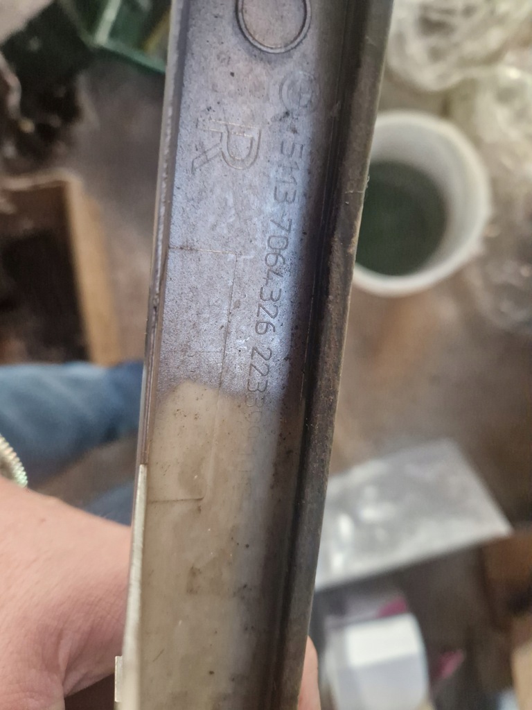 фото №11, Молдинг pod фара правая 7064326 bmw e46