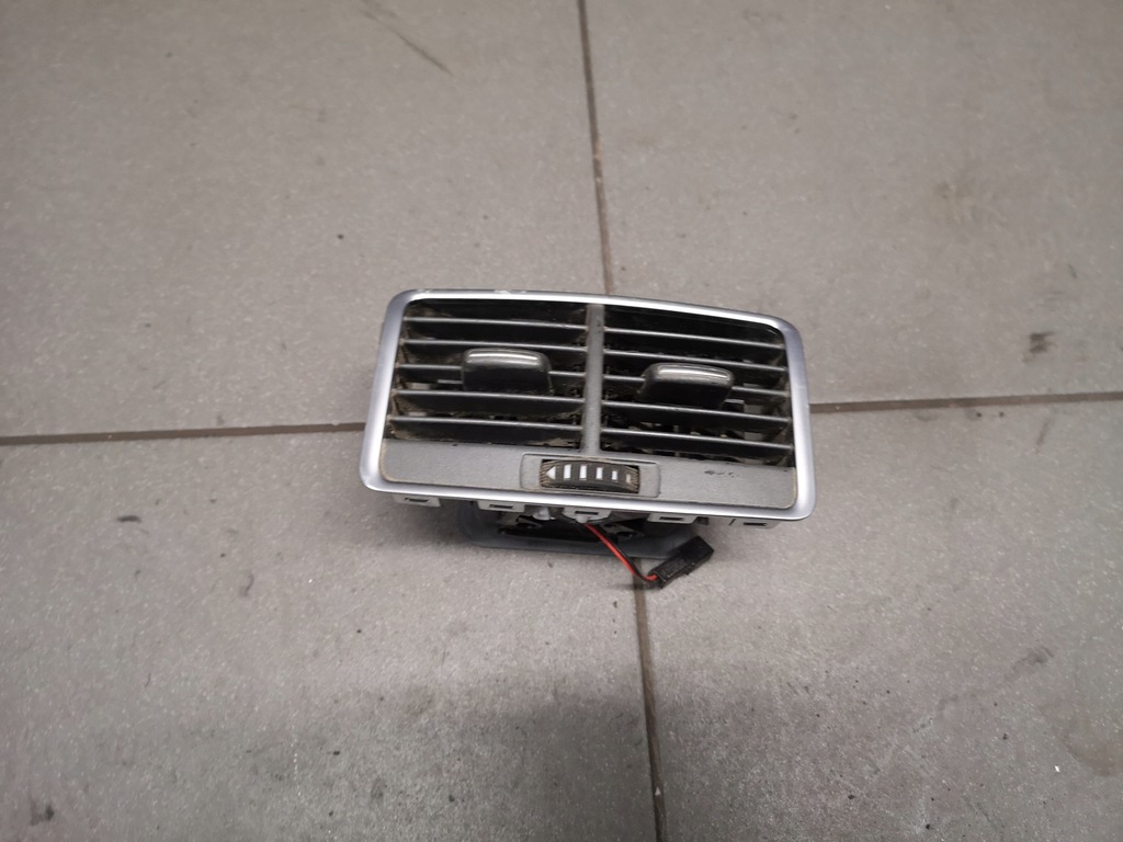 фото №1, Решітка обдув audi a6 c6 4f0819203