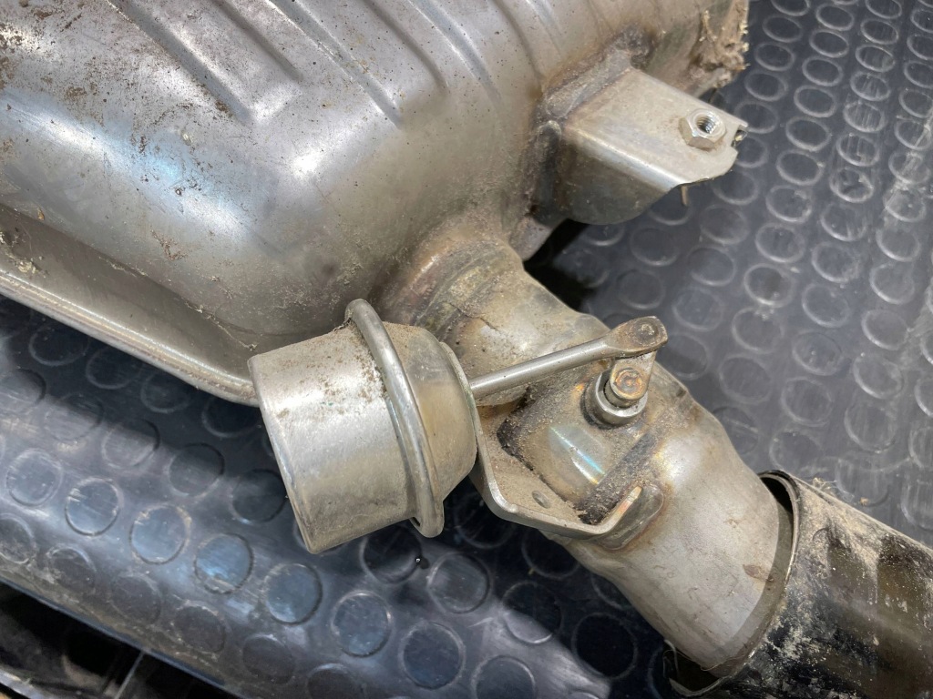 фото №7, Bmw 3 v e90 e91 e92 e93 lift 08-13 гаситель выхлоп