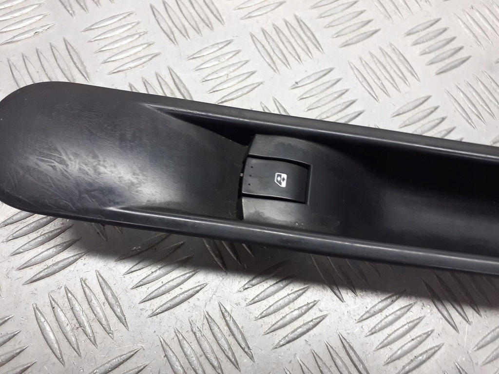 фото №3, Панель стекло правый перед renault espace iv 820012127