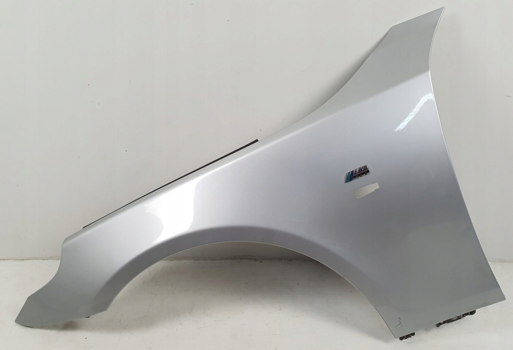 фото №1, Крила лівий перед titansilber 354 bmw e61 e60