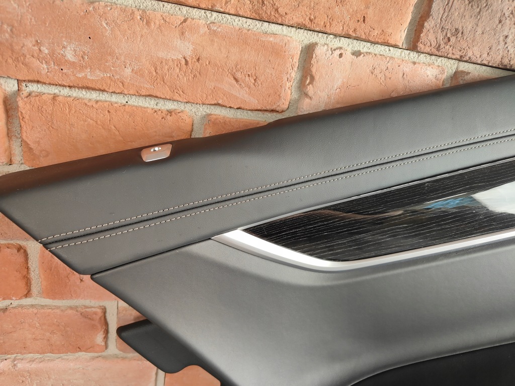 Обивка обшивка дверь левый задний  bmw g11 bowers wilkins nappa чёрный Киев