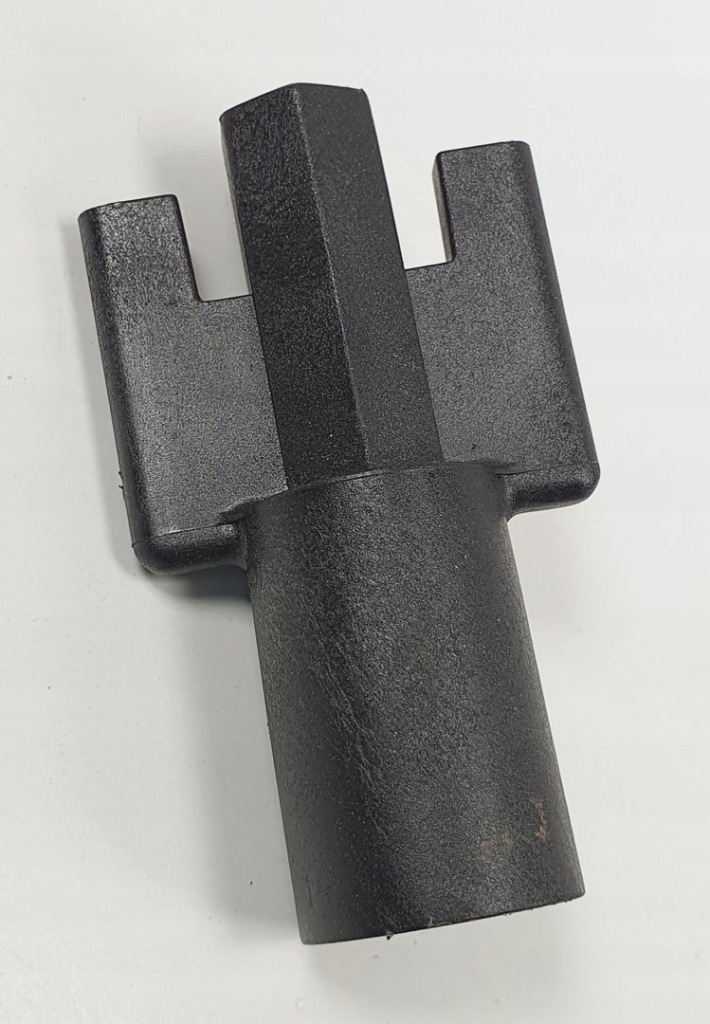 Купити Гайка захисна лампи задня opel adam