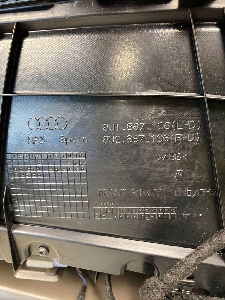 фото №9, Audi q3 8u обшивка обивка дверь правый перед 8u1867106