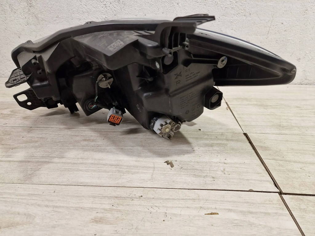 фото №12, Лампа suzuki sx4 s-cross full led правая europa