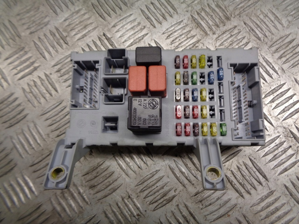 фото №1, Коробка предохранителей fiat оригинальный номер 46821170npl