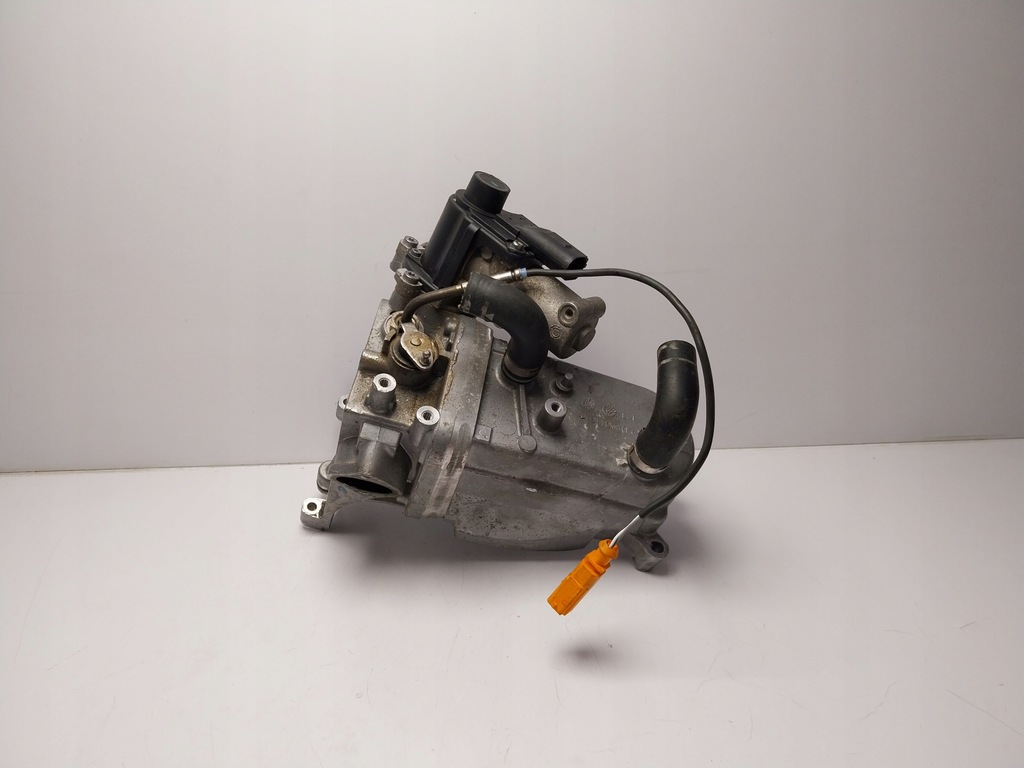 фото №1, Audi q5 q7 a4 a5 радіатор вихлопних газів egr 059131515s