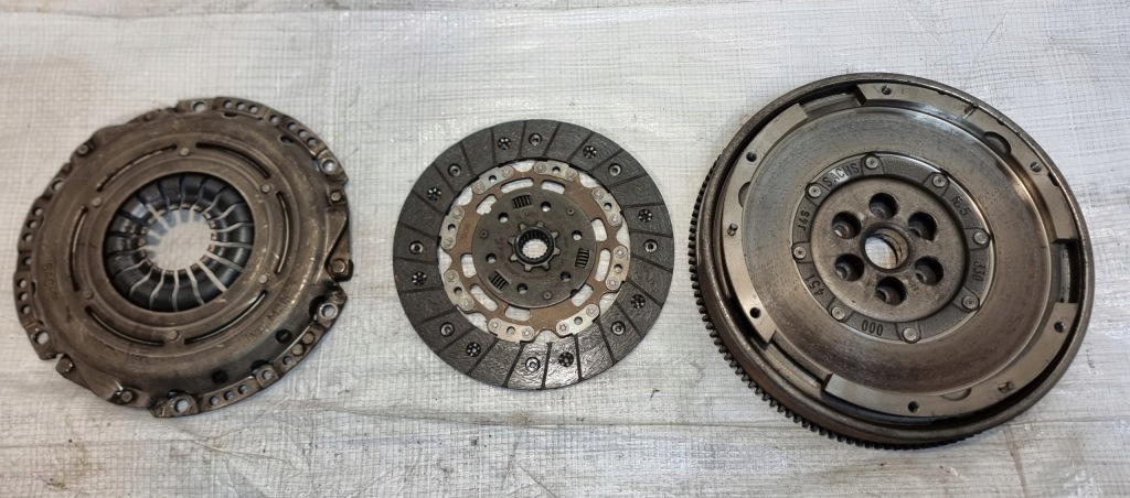 Купити Opel insignia a 1.8 16v колесо двомасовий зчеплення диск притиск 3082001140