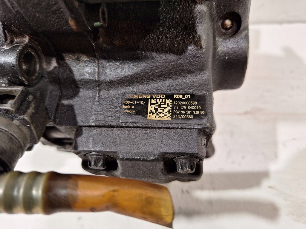 фото №6, Насос впрыскная siemens 9658193980 peugeot 407 citroen c5 ii 2.0 hdi 04-