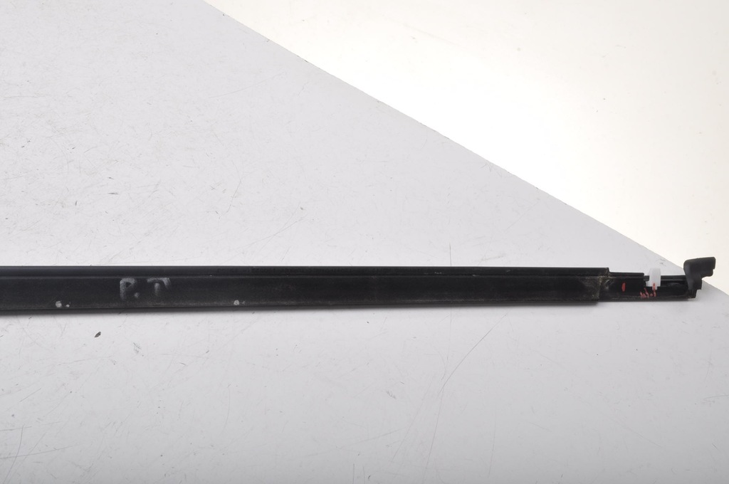 фото №10, Volvo xc90 ii молдинг скло підвіконна задня права