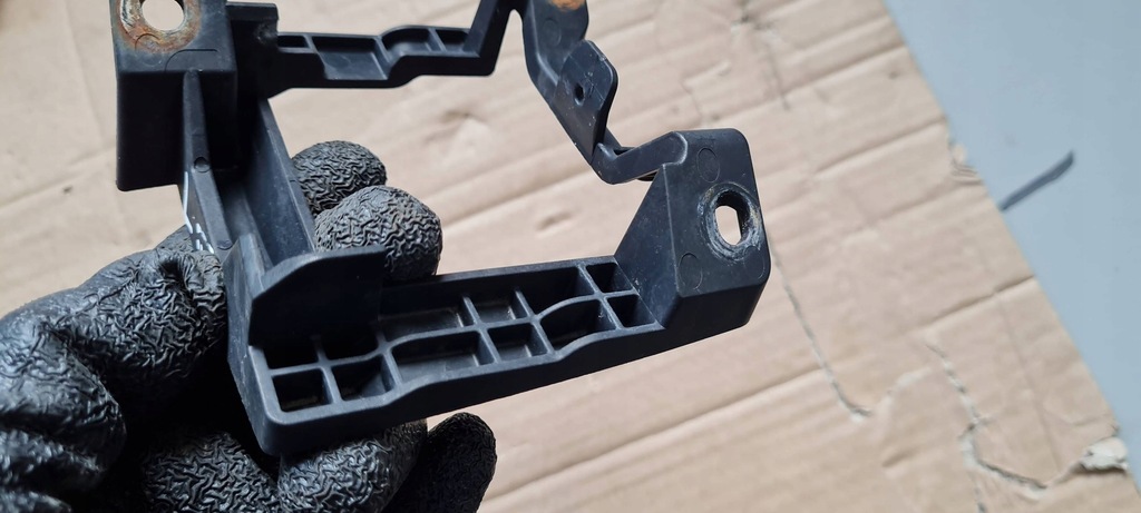 фото №5, S4 b9 8w a4 кронштейн кронштейн датчика мертвого pola лівий задня 8w0907175