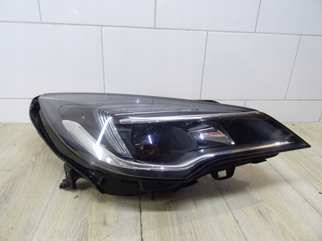 фото №1, Opel astra v k лампа перед передня права led 39158006 4287