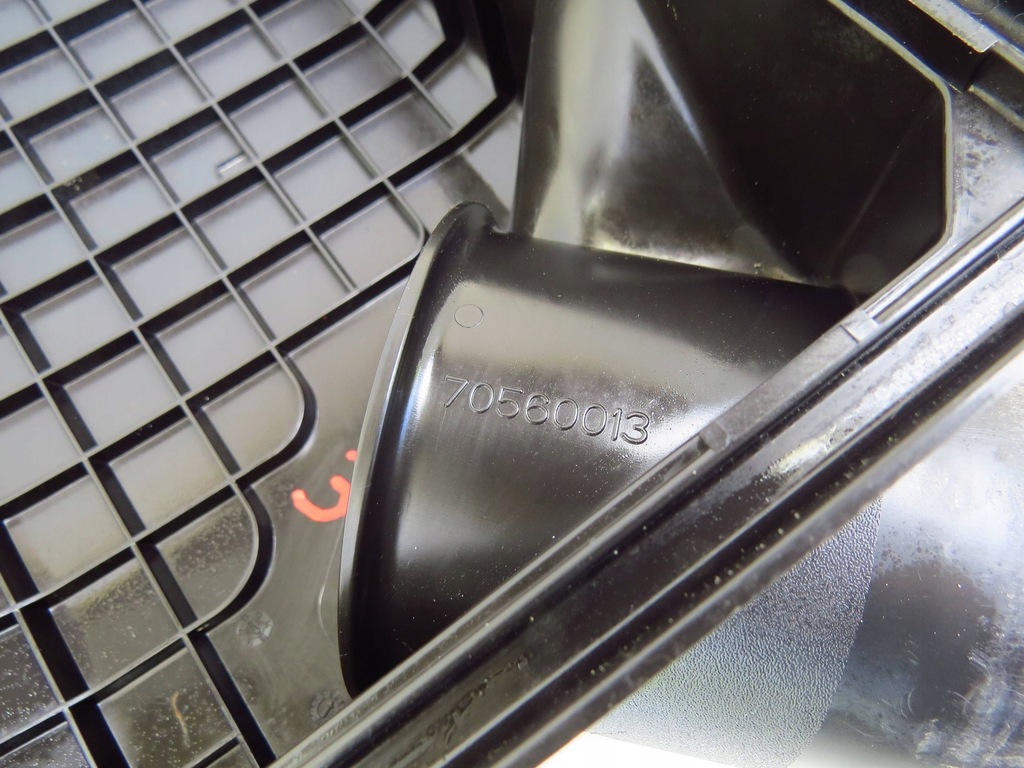 фото №9, Кришка корпус фільтра повітря 31319684 volvo s60 ii v60 i 2.0 d4