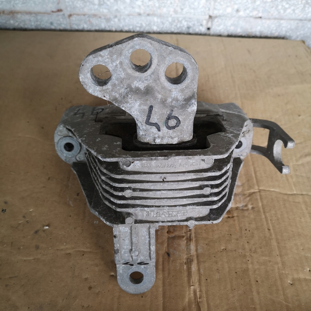 фото №1, Кронштейн подушка двигателя opel 13248476