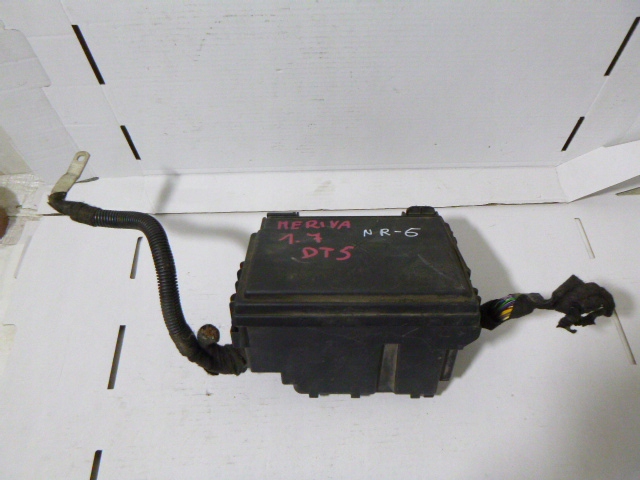 фото №1, Корпус коробка запобіжників opel meriva b 1.7