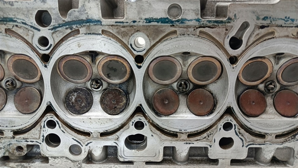 фото №12, Головка правая audi a6 c6 a8 d3 s5 rs5 rs4 4.2 fsi v8 bvj 079103374bn