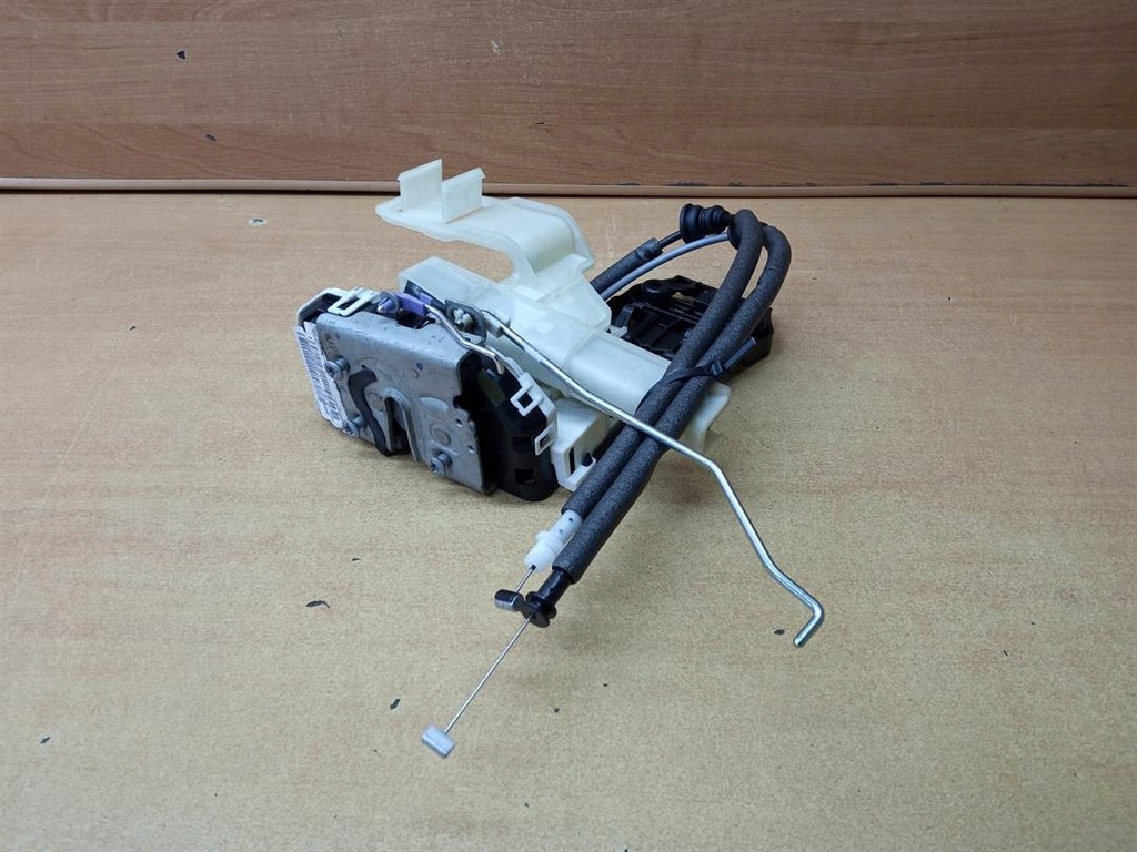 фото №1, Замок правый перед jeep wrangler jl iv p68282954ab