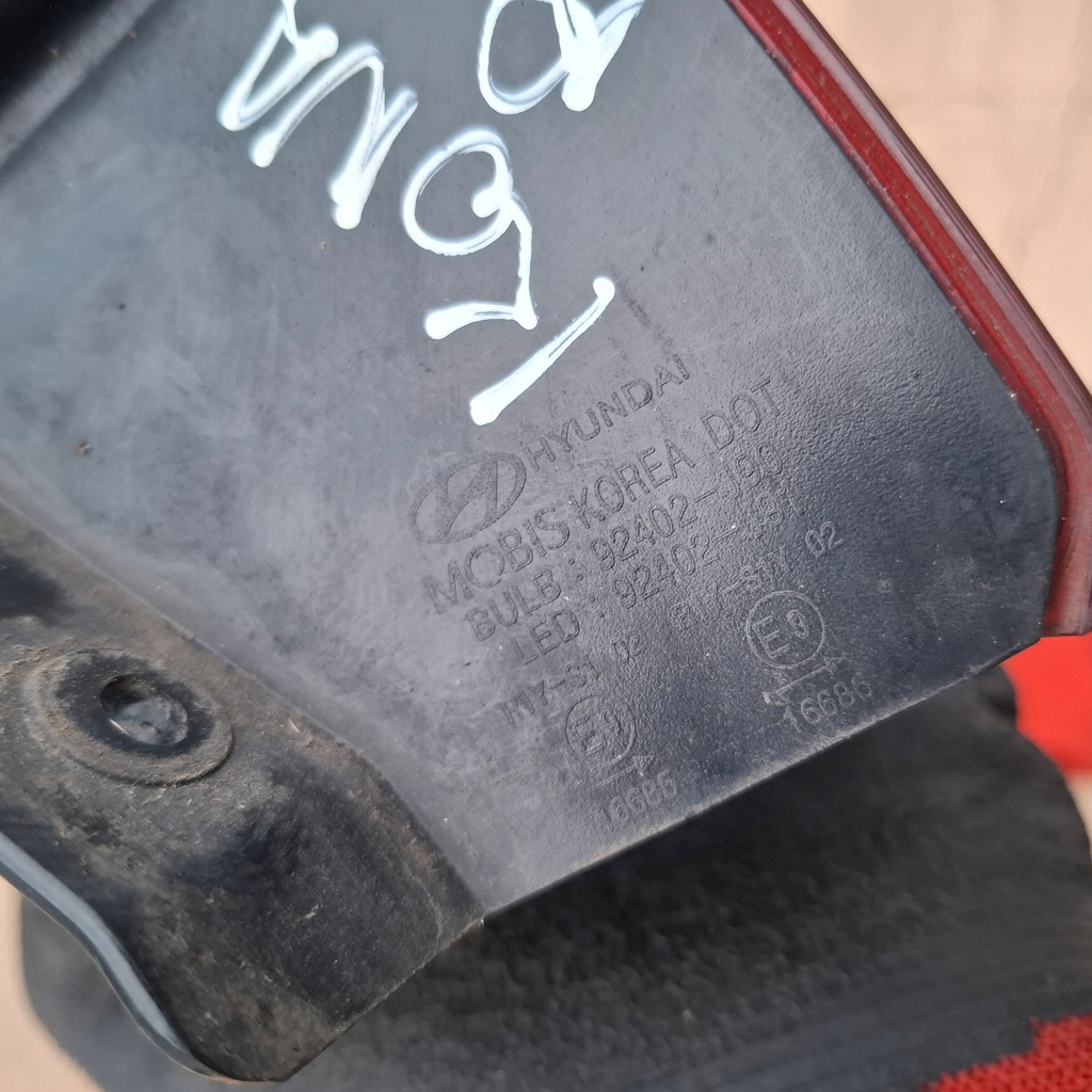 фото №12, Hyundai kona лампа задня комплект 4szt ліва права w крила + кришка багажника