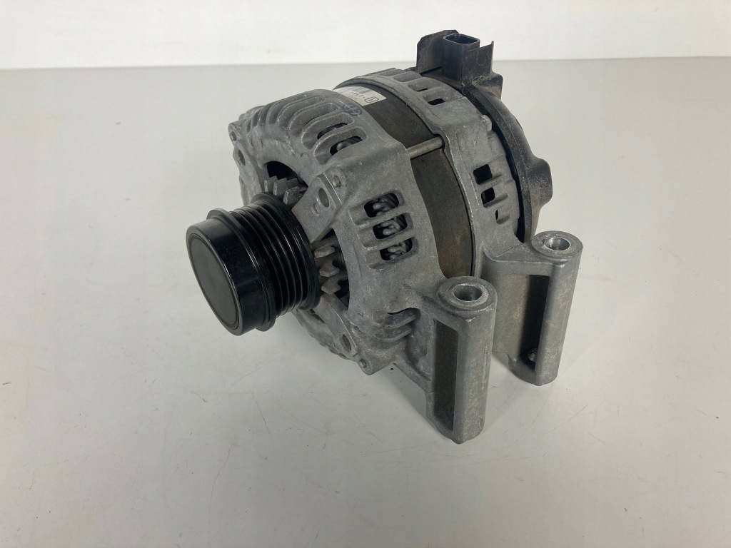 фото №2, Opel insignia b 2.0t генератор 13592811