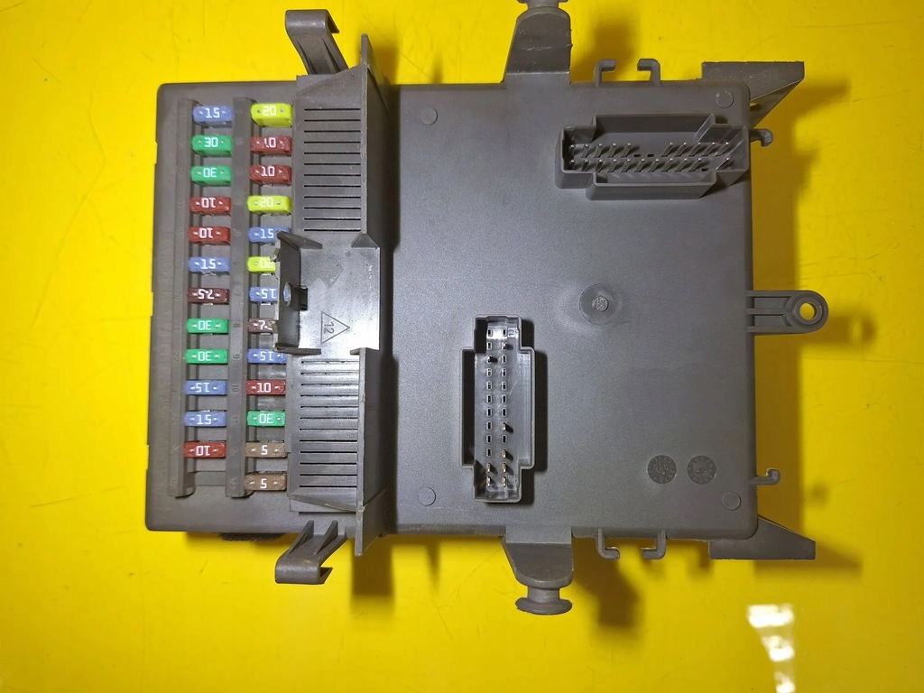 фото №3, Коробка запобіжників 8200004201e renault espace iv nr142