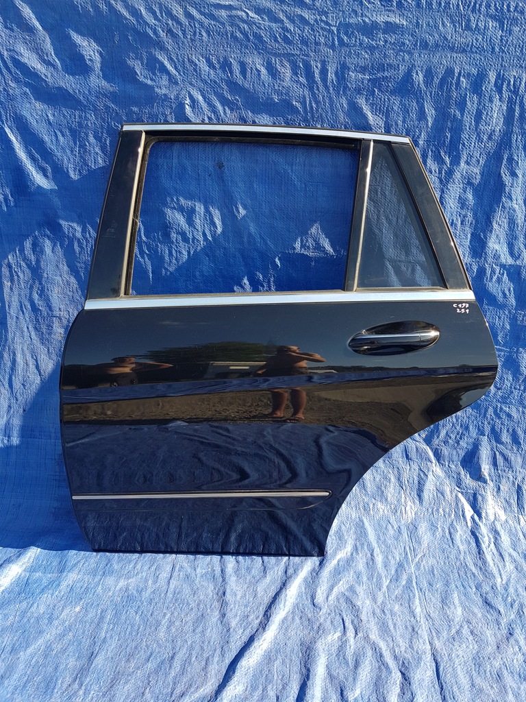 фото №1, Дверь левая задняя mercedes w251 c197