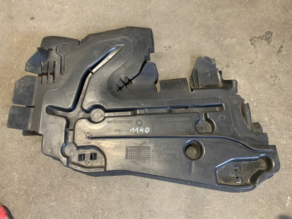 фото №1, Peugeot 208 повітропровід повітря права 9675253180