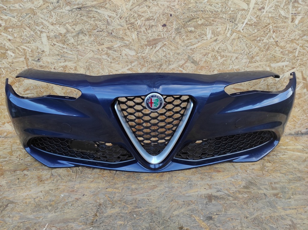 фото №1, Бампер передній омивачі 4 pdc alfa romeo giulia