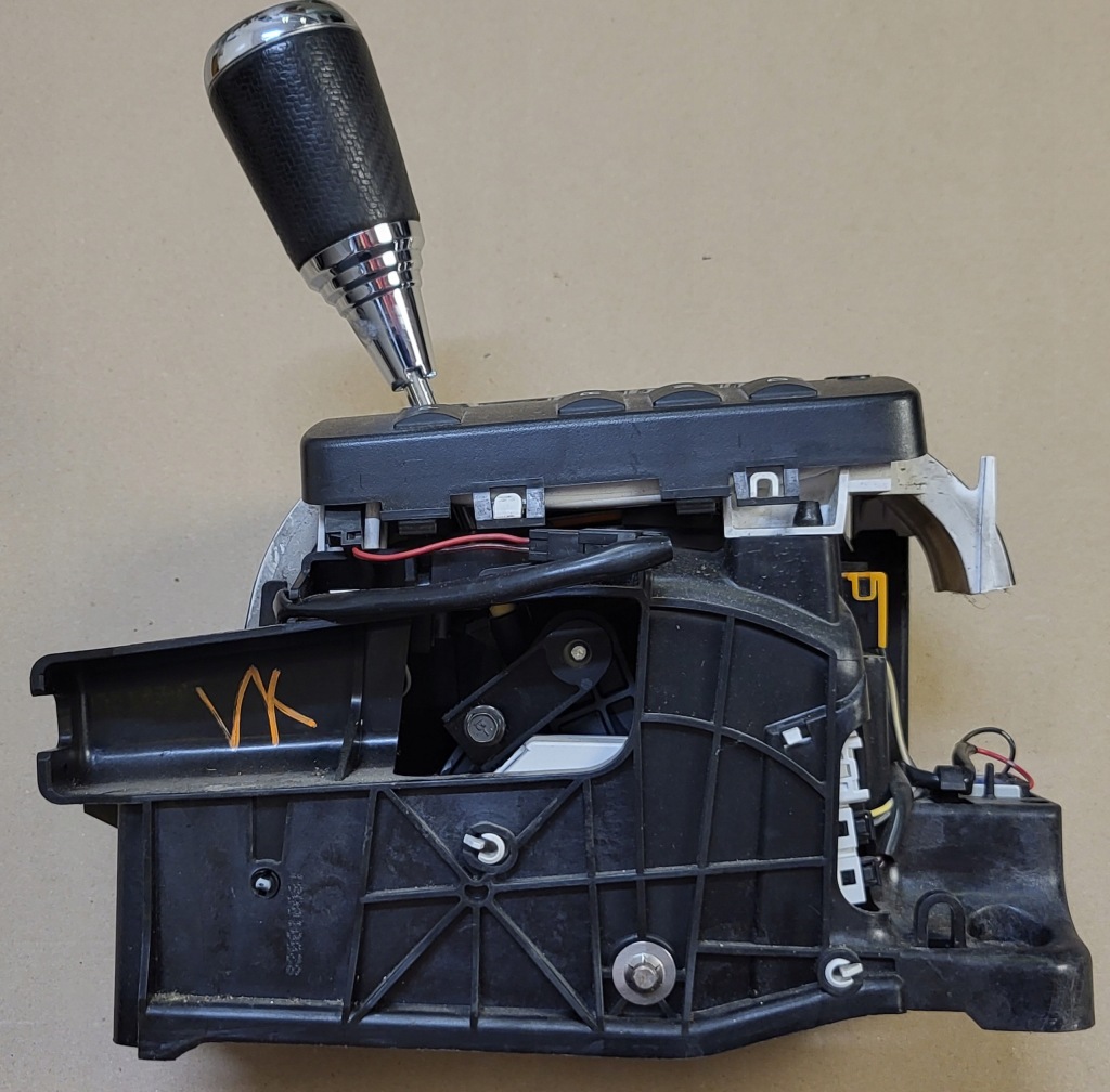 Купить Кулиса  кулиса передач ручка jeep grand cherokee iii wk1 commander оригинальный номер eu