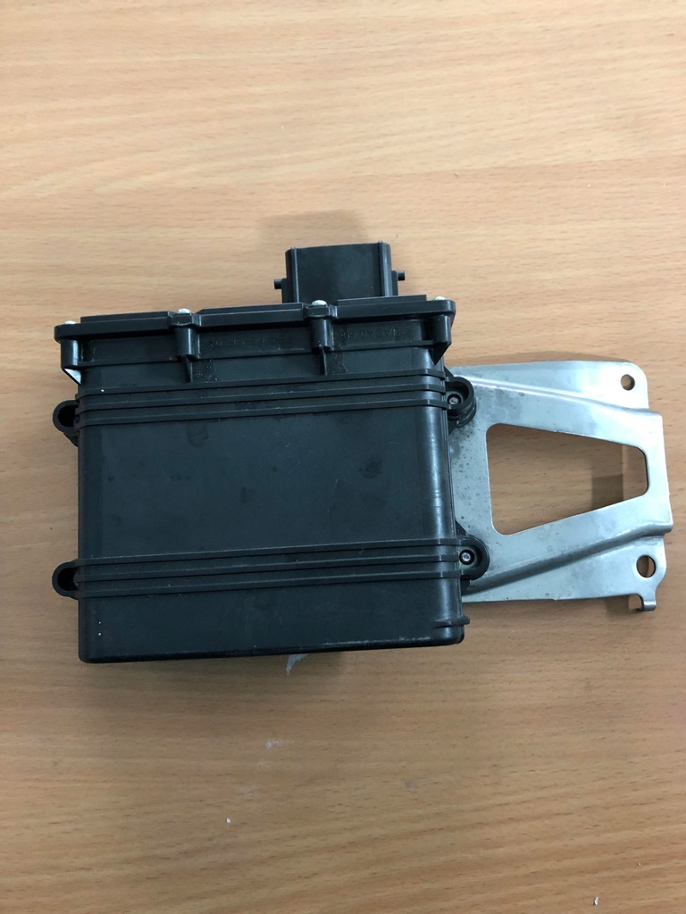 фото №3, Toyota yaris iv модуль тормоза 89680-k0010